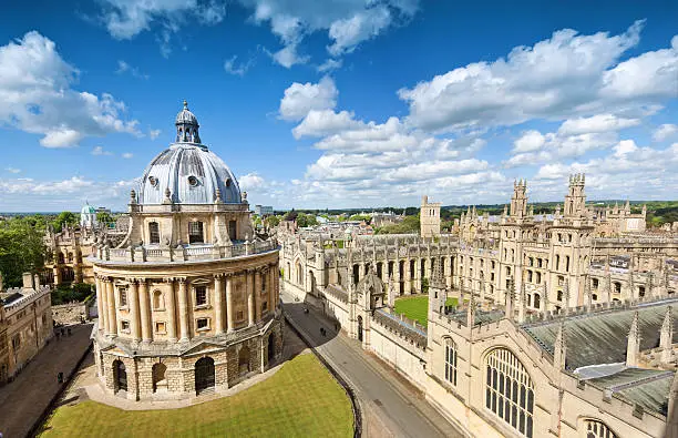 University of Oxford Scholarships for International Students {Fully Funded}